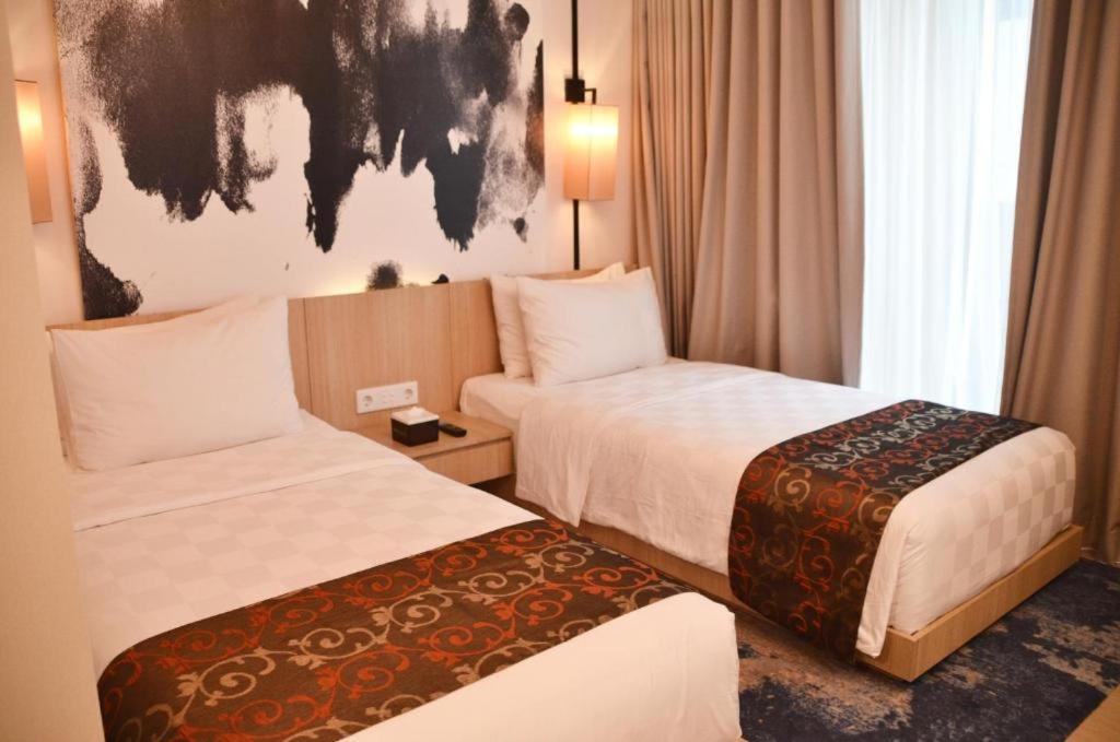 Louis Kienne Cikarang Hotel & Service Apartment 贝克西 外观 照片