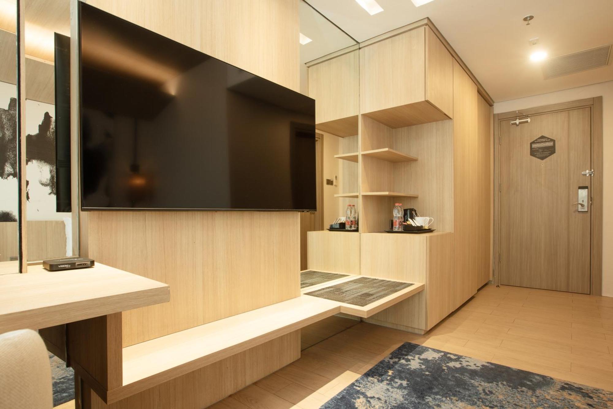 Louis Kienne Cikarang Hotel & Service Apartment 贝克西 外观 照片